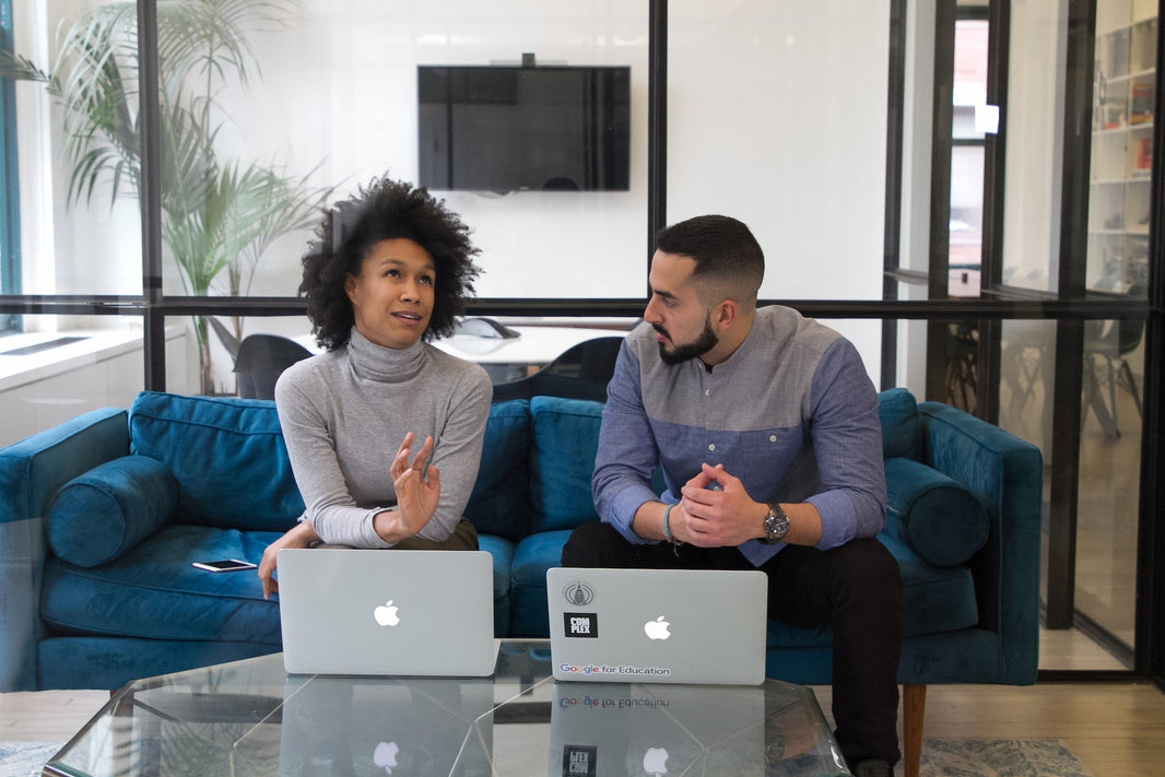 Online retail operations representing dropshipping integration with Shopify